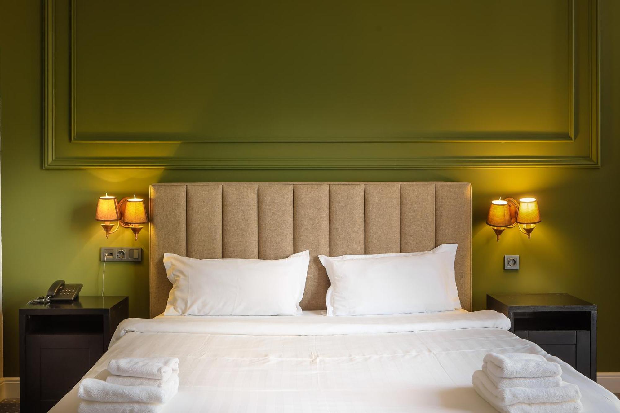 Grand Opera Hotel Алматы Экстерьер фото