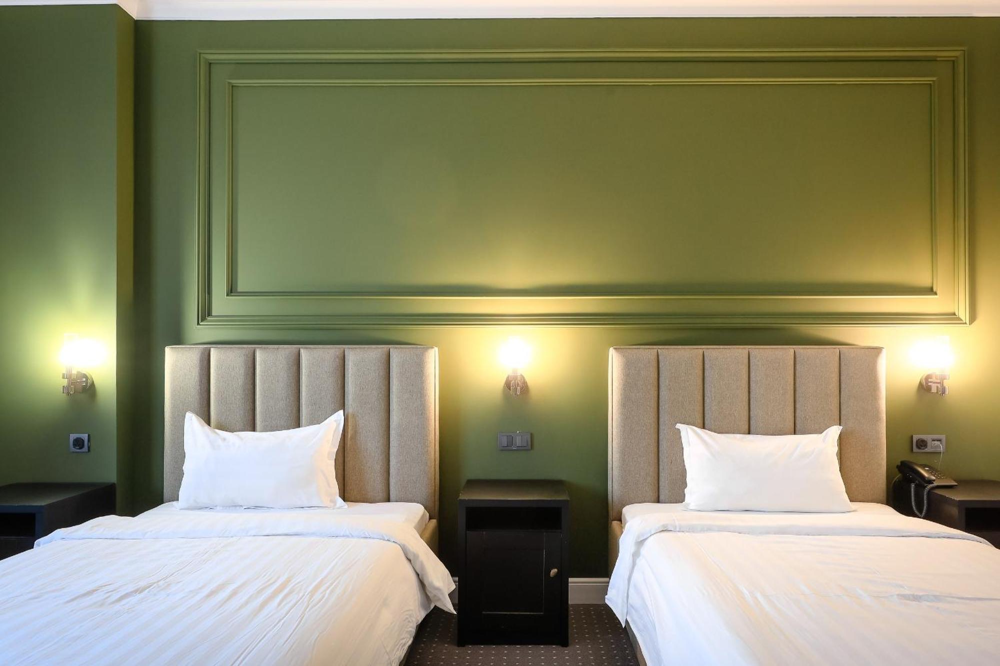 Grand Opera Hotel Алматы Экстерьер фото
